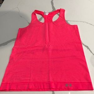 Under Armour tank size Medium
